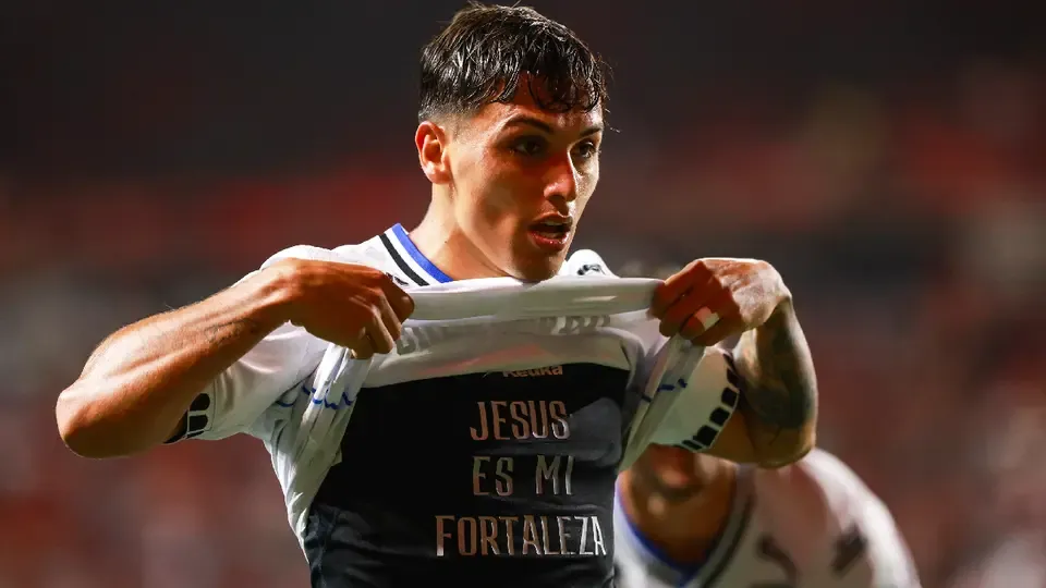 Mateo Coronel, en festejo de gol, con Querétaro | IMAGO7