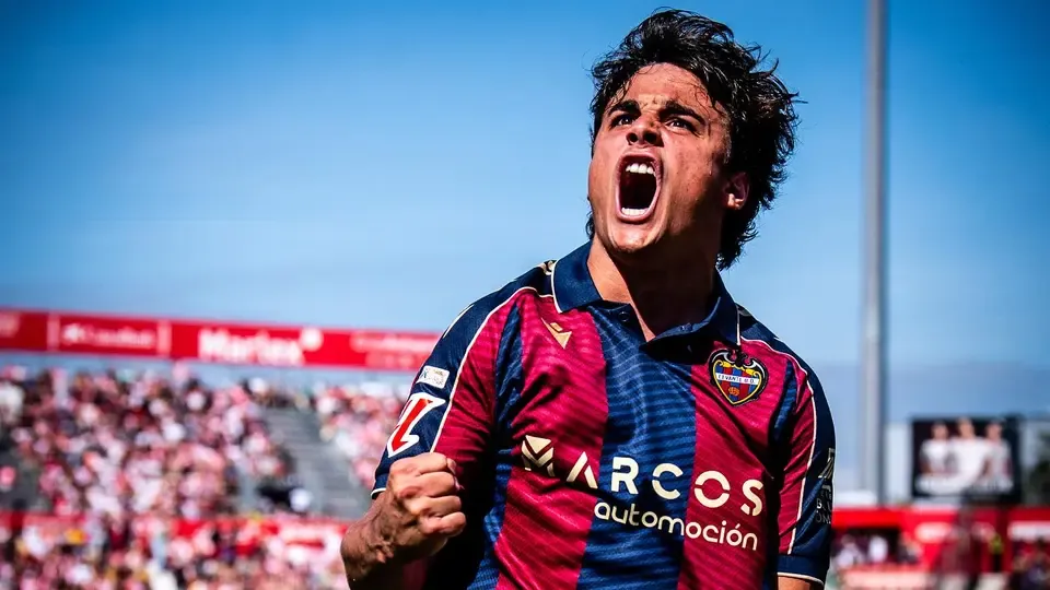 Carlos Álvarez será jugador de América | IG: @_carlosalvarez10